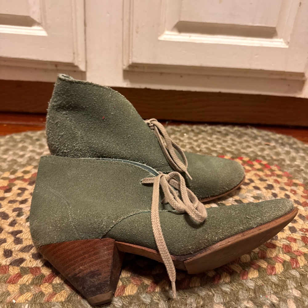 Vintage LL bean LL bean suede/ leather lace up heels ankle boots size 8 m fall